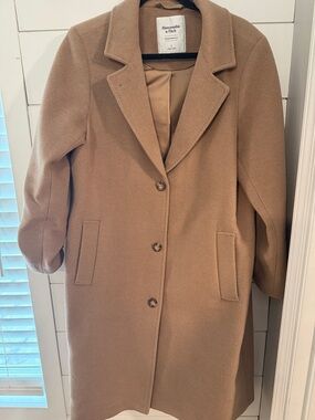 Abercrombie & Fitch Camel Single-Breasted Trench Coat